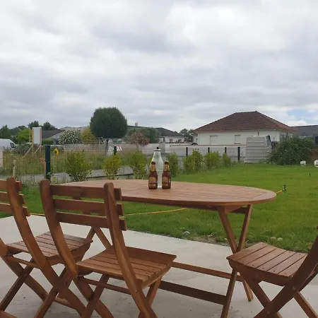 Ferienhaus Maison Neuve Avec Jardin Lons